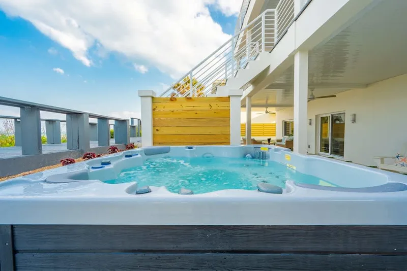 Seaside Serenity- Pool Table, Hot Tub, Luxury — photo 3