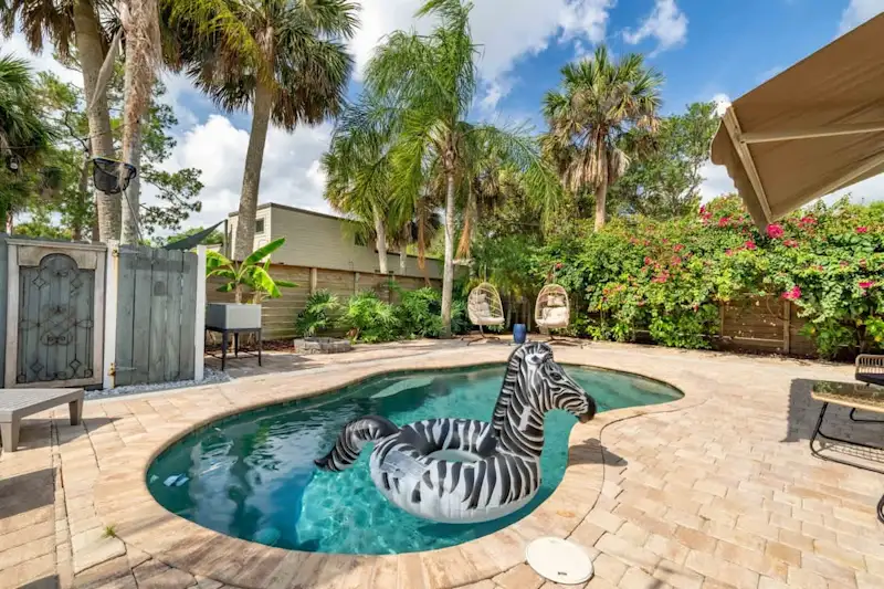 Sunshine Dip | Sleeps 8, Relaxing, Pool, Wi-Fi — photo 4