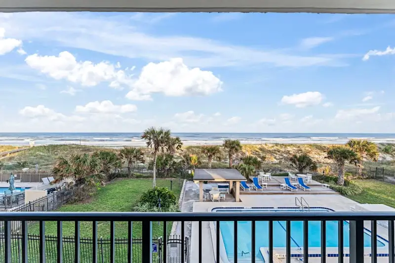 Jax Beach Gem - Team Joseph Ellen vacation rental in Jacksonville, Florida