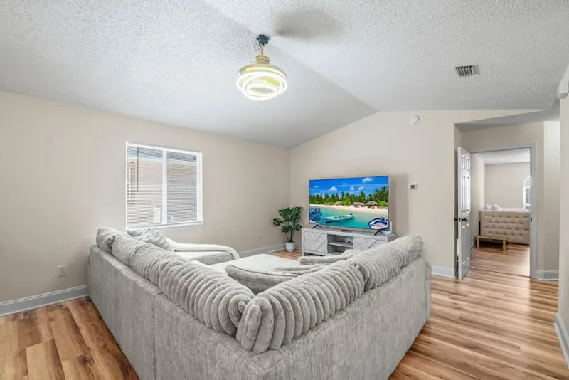 The Golden Retreat | Team Joseph Ellen vacation rental in Jacksonville, Florida