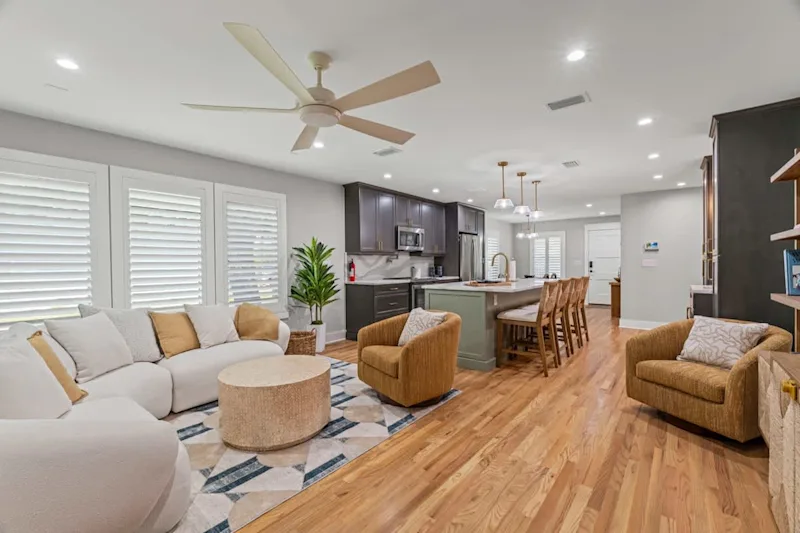 Sunny Surf House - Team Joseph Ellen — photo 4