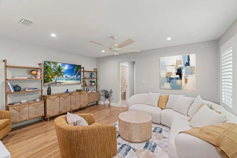 Sunny Surf House - Team Joseph Ellen vacation rental in Jacksonville Beach, Florida