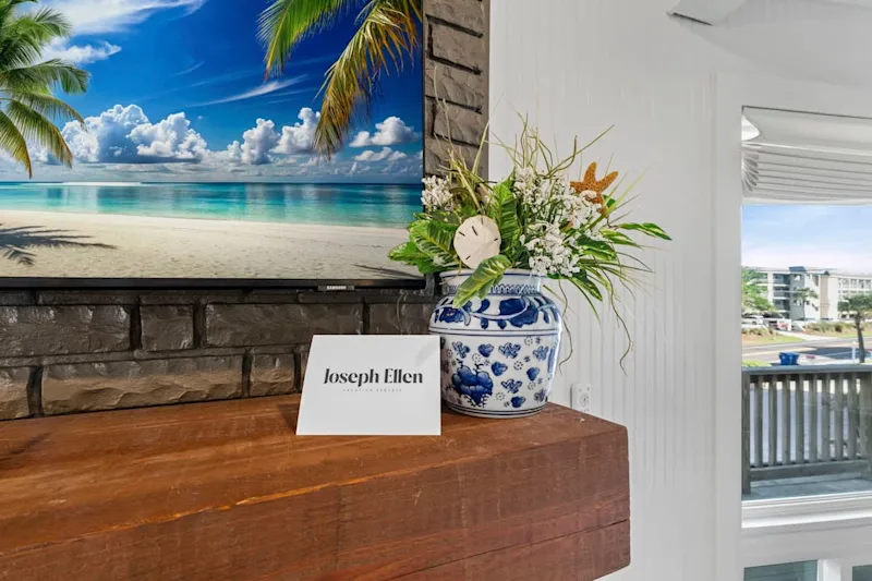 Secret Garden Stay - Team Joseph Ellen — photo 2