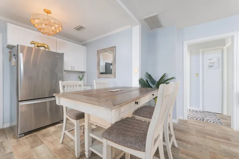Blue Palm Front Home - Team Joseph Ellen — photo 6