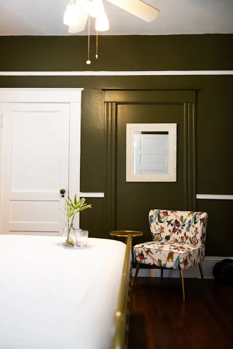 Porcelain Room | Team Joseph Ellen — photo 2