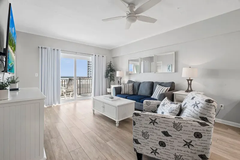 Sun & Surf Poolside Condo — photo 3