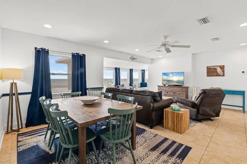 Blue Horizon House - 3BR Oceanfront — photo 4