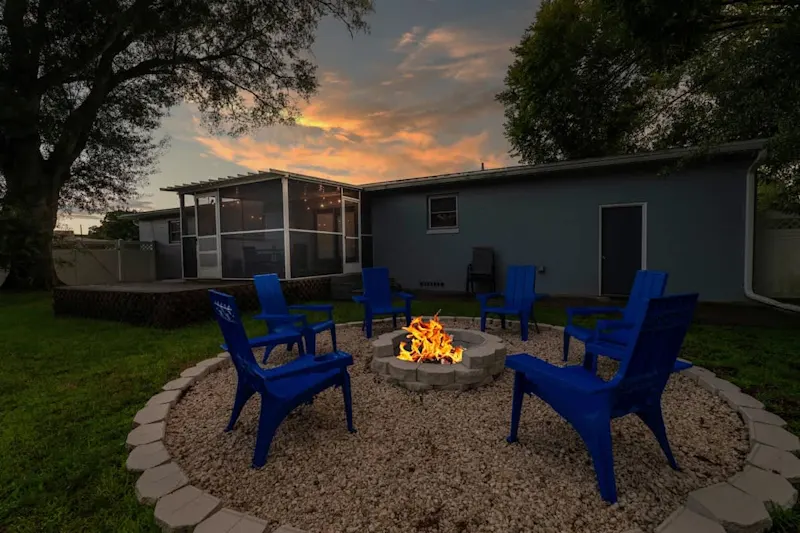 Enlivening house with spacious parking and patio vacation rental in Jacksonville, Florida