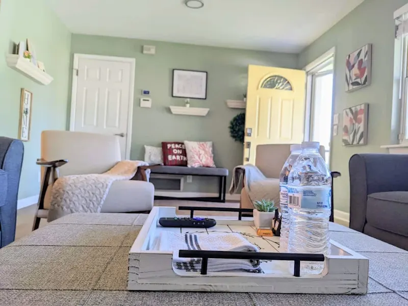 Enlivening house with spacious parking and patio — photo 6
