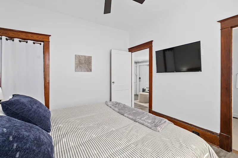 Old Mission Guest Suite - 15 Min Walk to Downtown! — photo 4