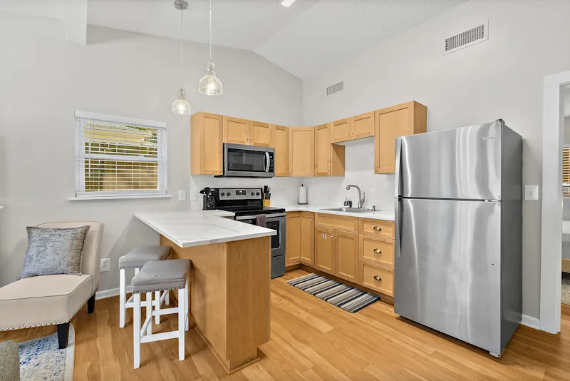 Cozy Uptown Guest House — photo 3