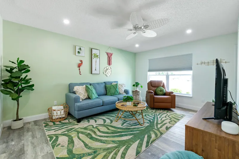 Paradise Palms - Tropic Suite - Heated Pool! — photo 2