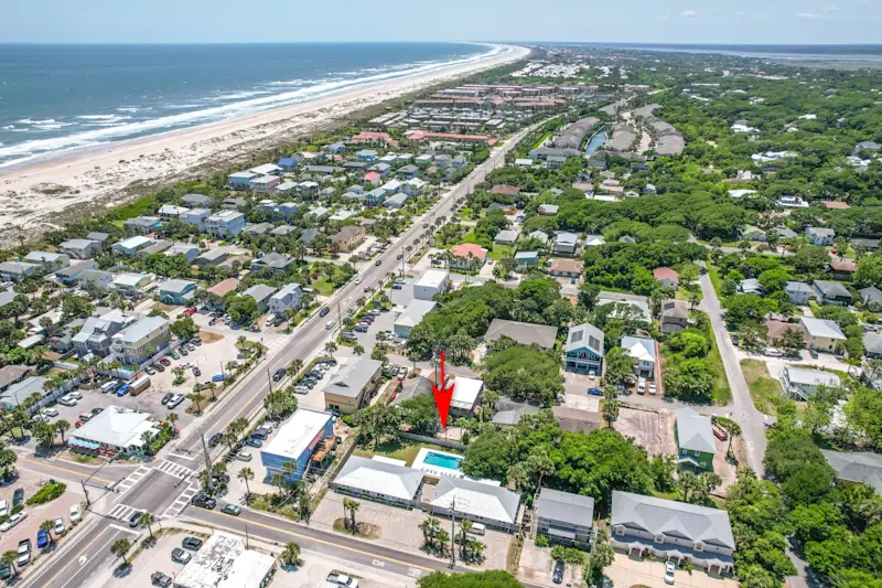 Sand Dollar Suite | Heated Pool | Steps to Beach — photo 4