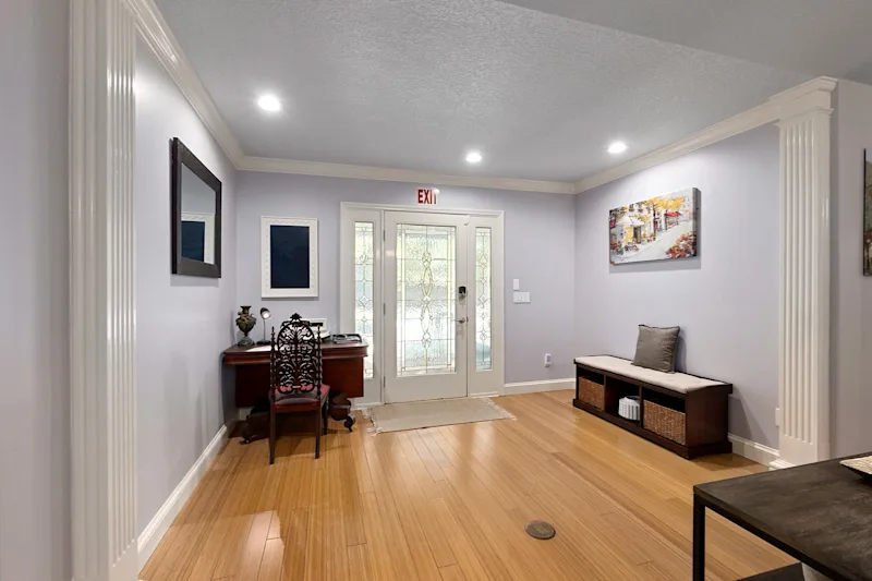 Spacious, modern, perfect location on Magnolia Ave — photo 6