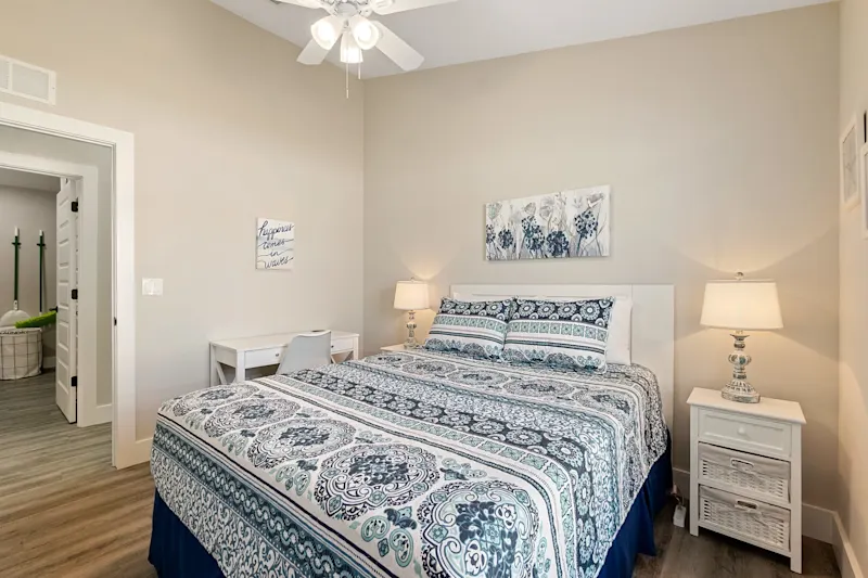SunRise Cottage: 3 Bed/2 Bath - Centrally Located! — photo 5
