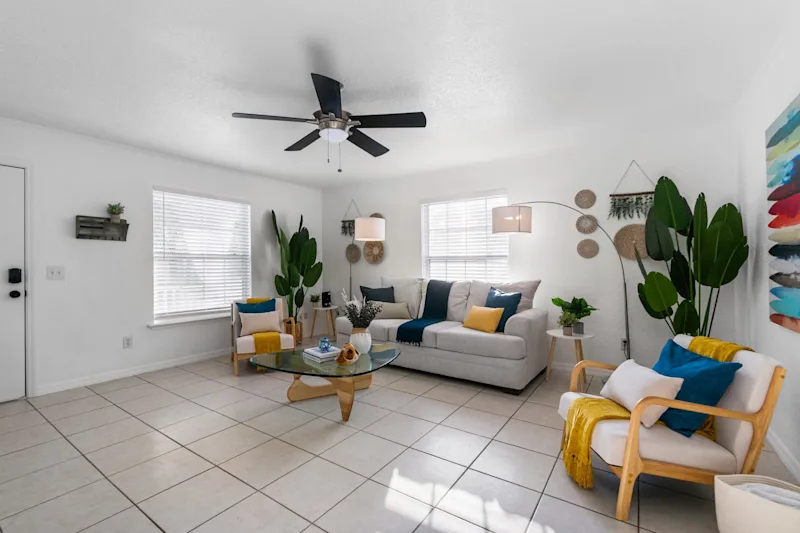 Boho Bungalow - Chic / Dog Friendly / Mins to Town — photo 6