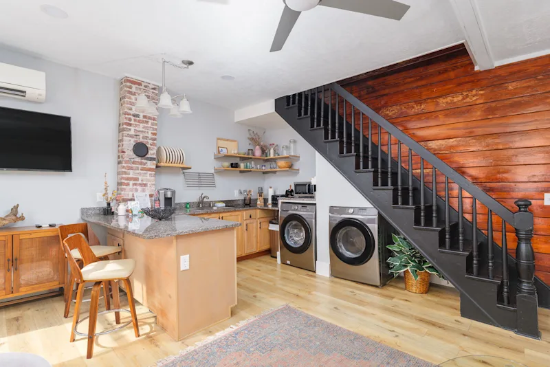 Urban Loft | City Center | Walk to Everything! — photo 4