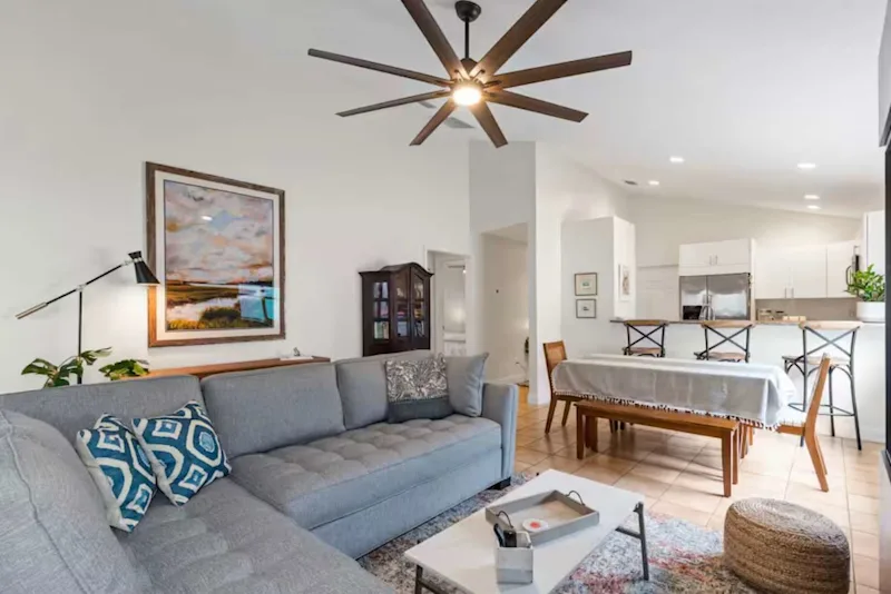 Coastal Charm | Mins to State Park, Beach & DNTN!