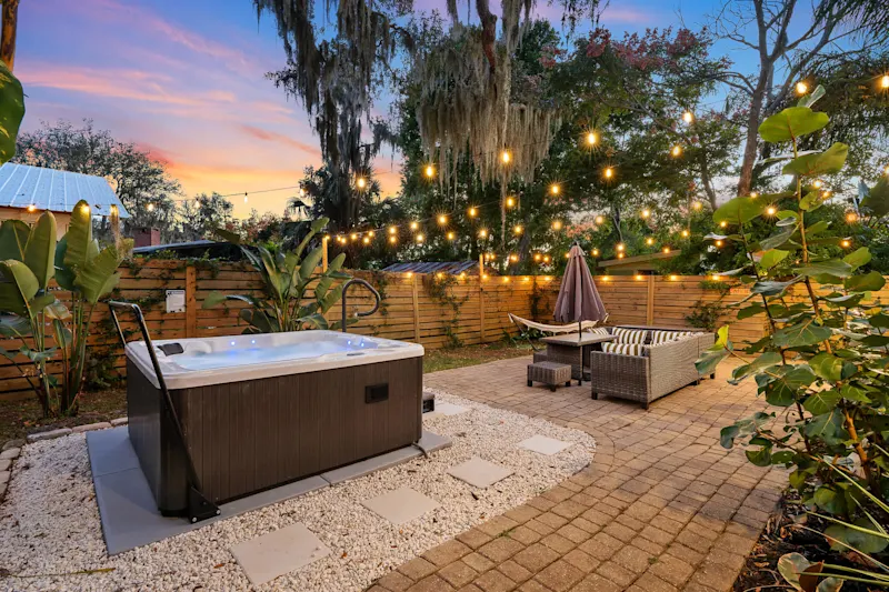 Boho Suite | Hot Tub | Walk to the Amp | Dogs OK