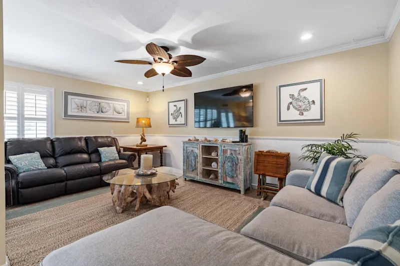 Florida Breeze | Hot Tub | Walkable — photo 3