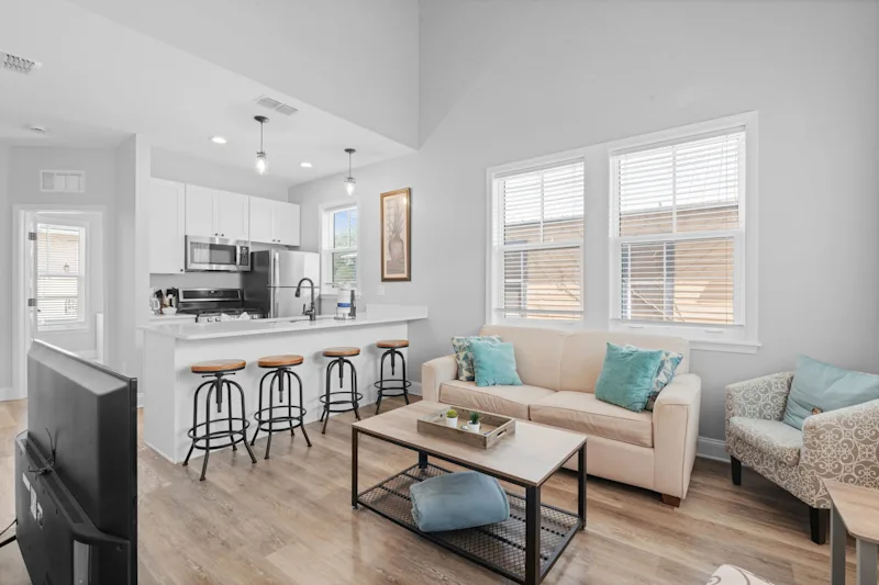 Villa Mojito Unit B in Historic Downtown — photo 4