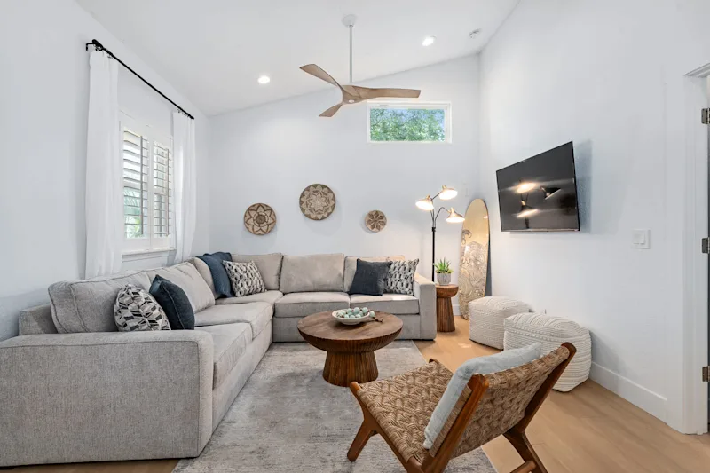 Citrus Hideaway | Hot Tub | 1 Block to Downtown — photo 3