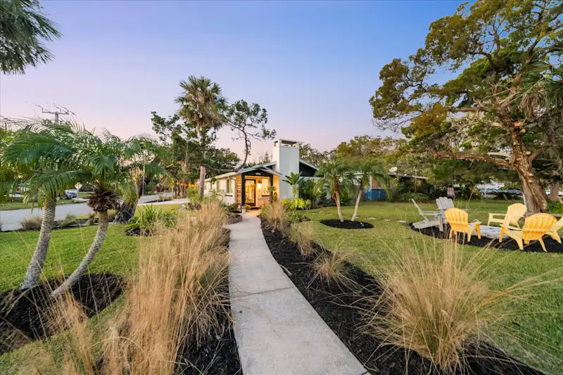 Casa Palma l Courtyard & Firepit l Mins to DNTN — photo 6