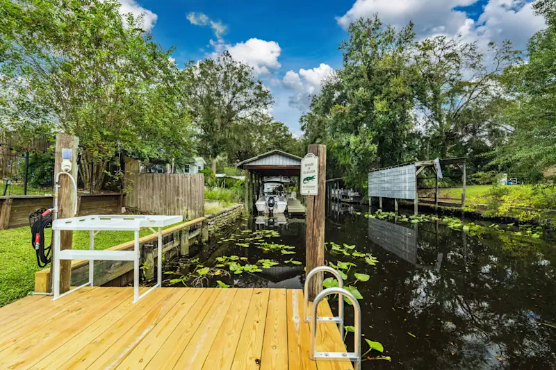 Fishermans Retreat - Unit 1 + 2 (entire property) — photo 3