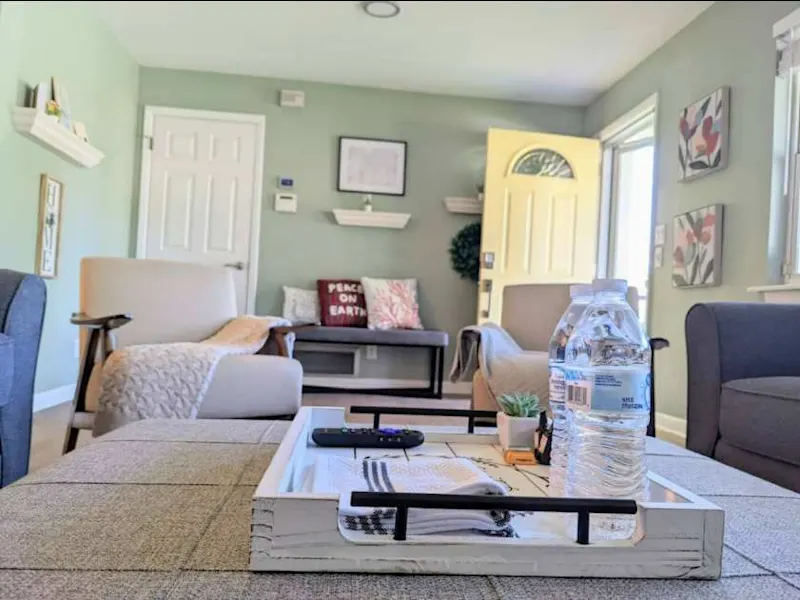 Sunshine Retreat - Jacksonville Beaches & Downtown vacation rental in Jacksonville, Florida