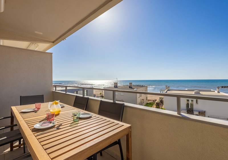 Les Vagues Bel Appartement Rénové Vue Mer avec Accès Plage – Valras-Plage