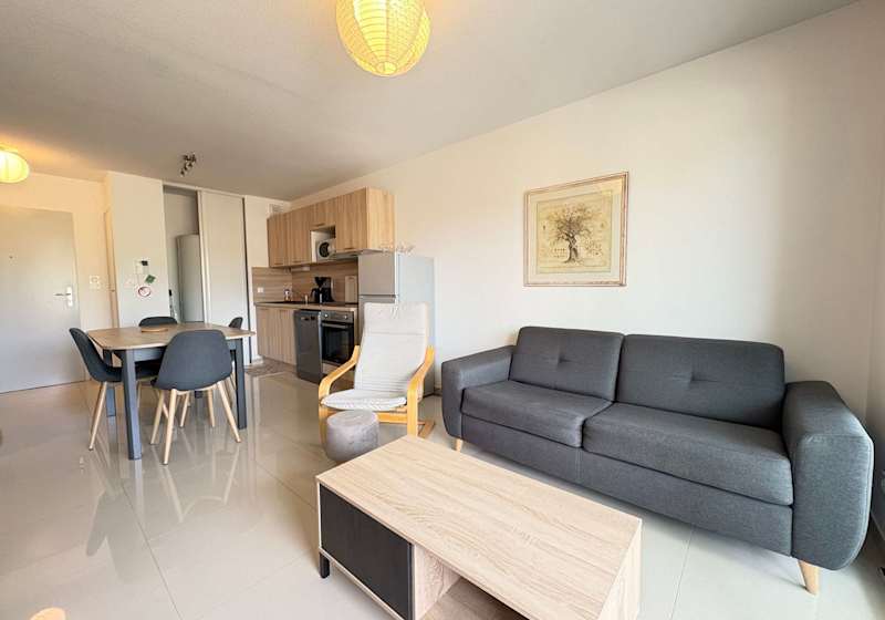 À 150 m de la plage  Coquet appartement – Vias