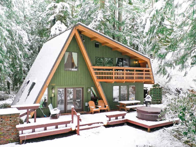 Snow is here! Private hot tub on deck