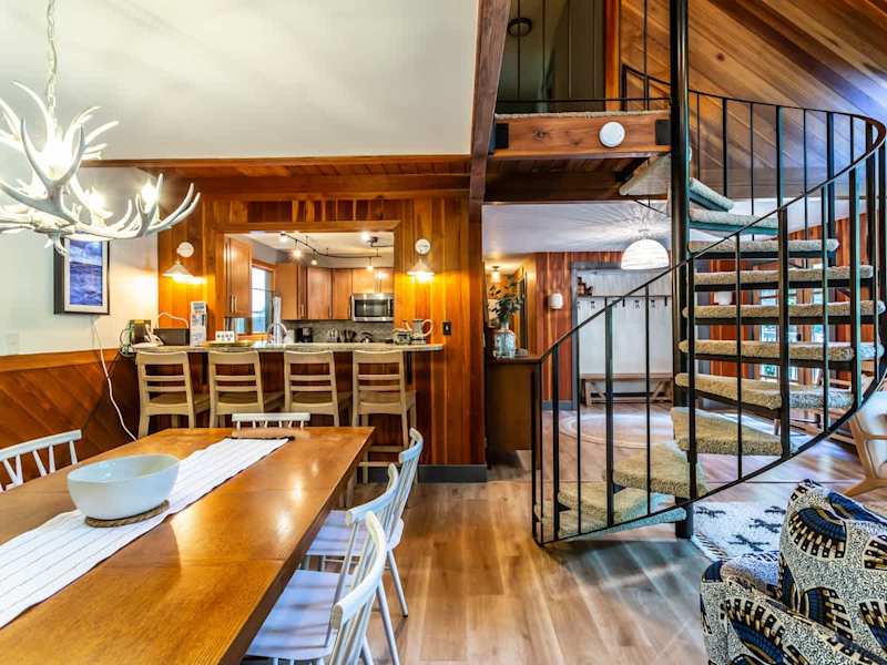 Dining Room for 10