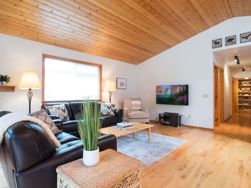 Bright and airy livingroom