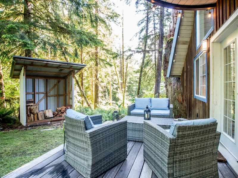 Front Deck Outside Seating