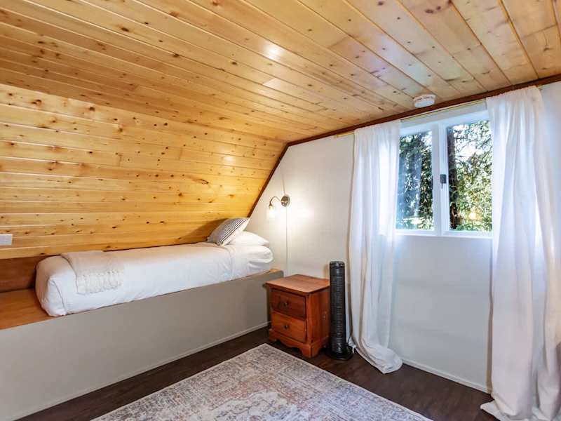 Twin Bed 2 Loft Area