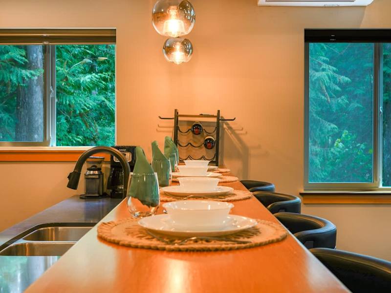 Upper Kitchen Bart top