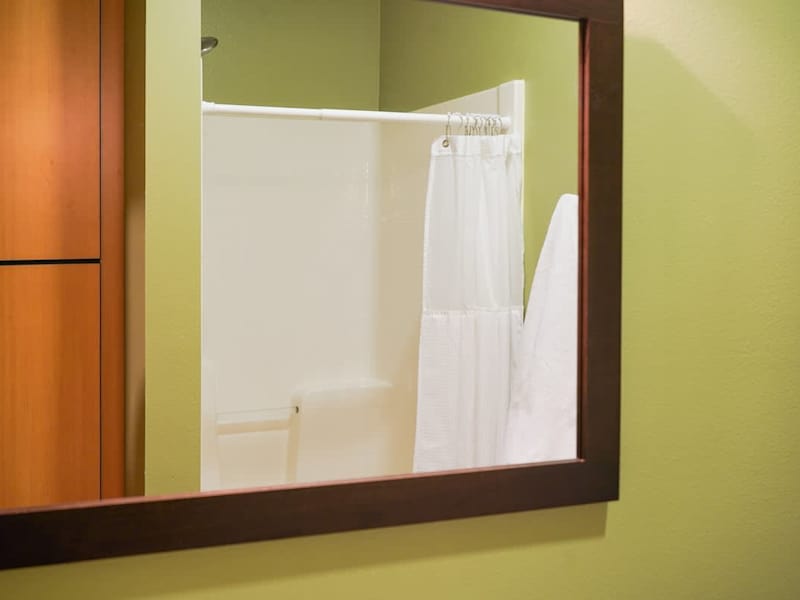 Studio Shower
