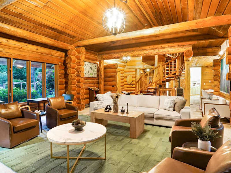 Great room big enough for a group