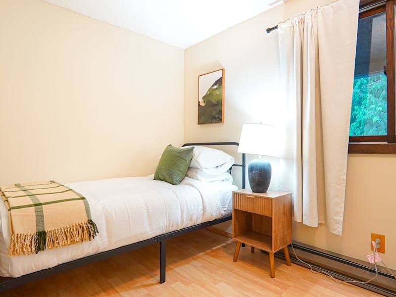 Double twin bedroom with helix twin beds. 