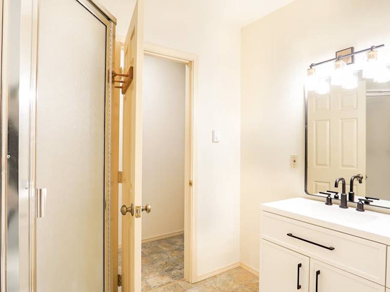 Property photo 76