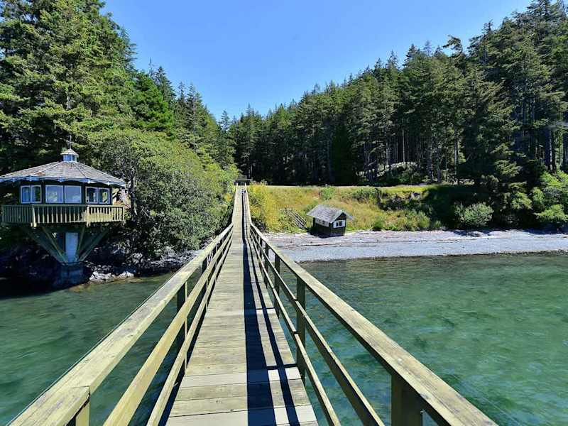 Private dock with deep water moorage.
