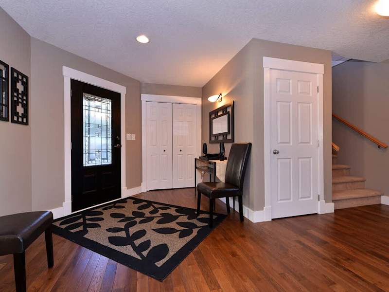The large entry foyer.