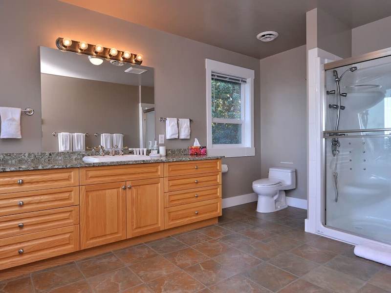 Master bedroom ensuite with walk in shower and soaker tub. 