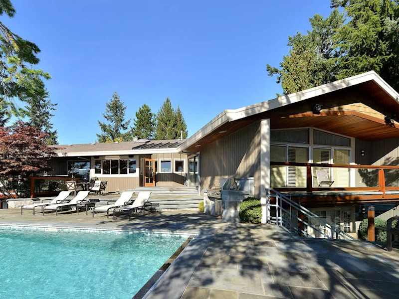 Incredible vacation lodge. 