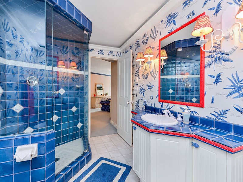 4th bedroom ensuite. 
