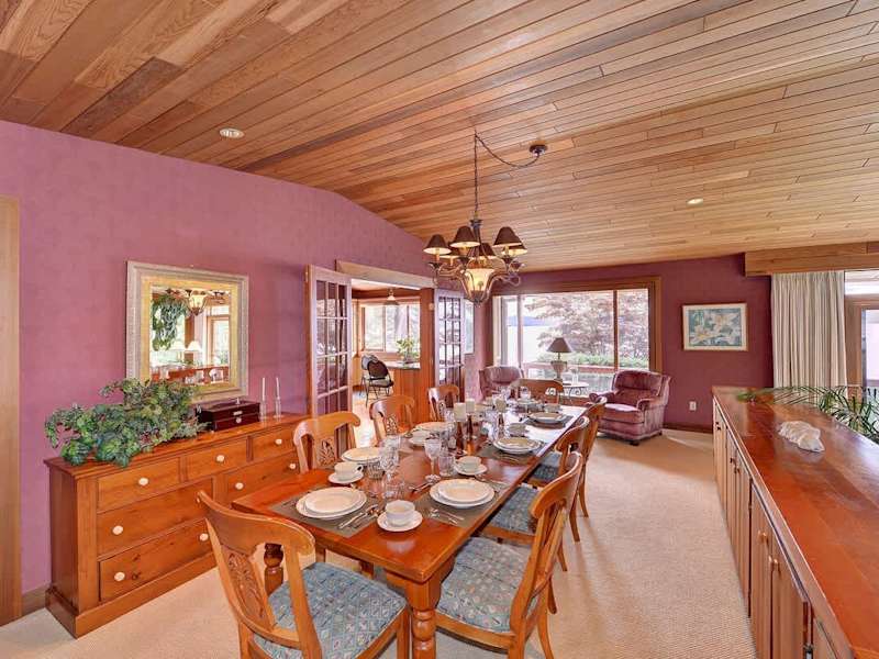 Main level formal dining area. 