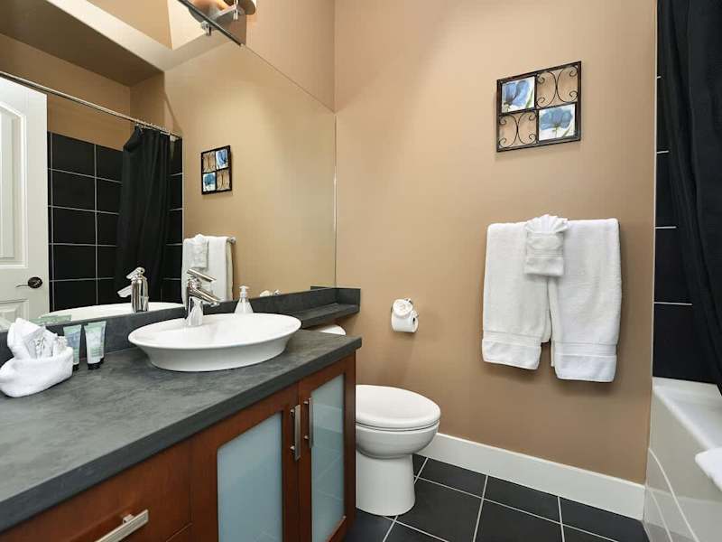 Upper Main level 2nd full bathroom. 