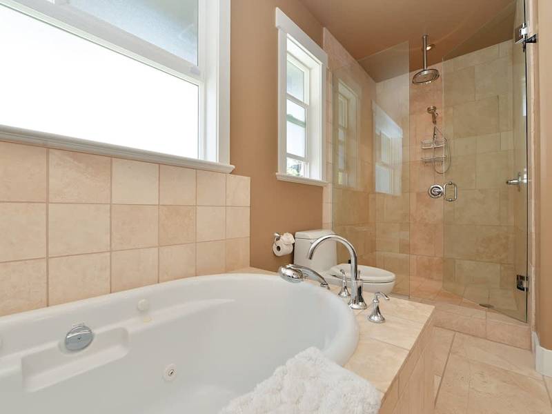 Upper main level Master bedroom ensuite. 