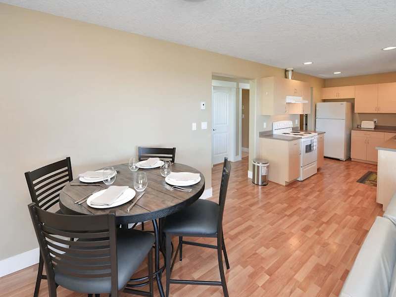 Main level suite dining space. 